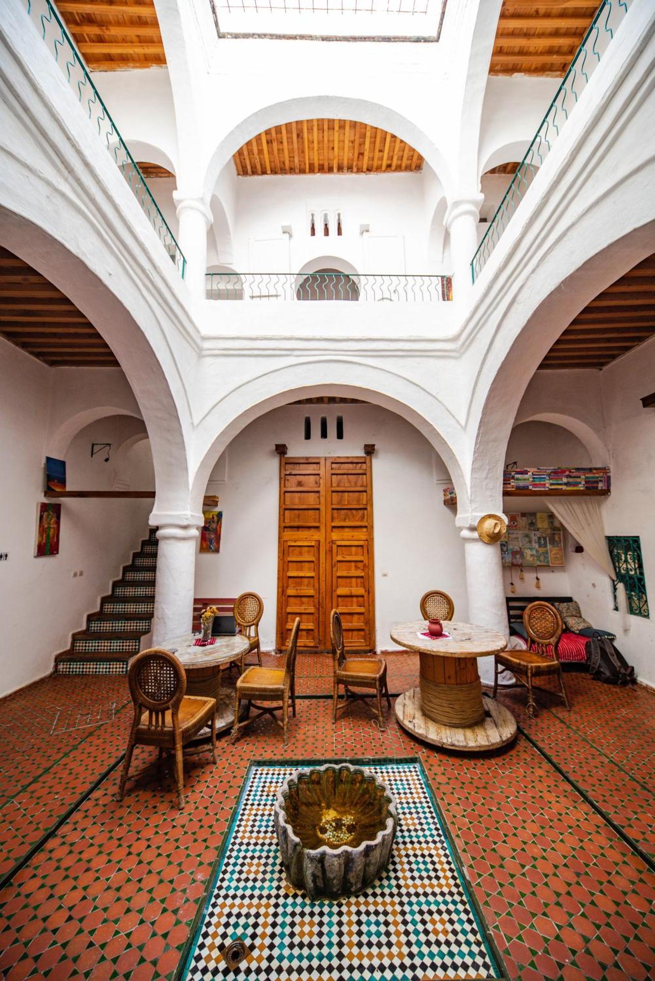 Youth Hostel Tarbiaat 44 Tétouan Eksteriør billede